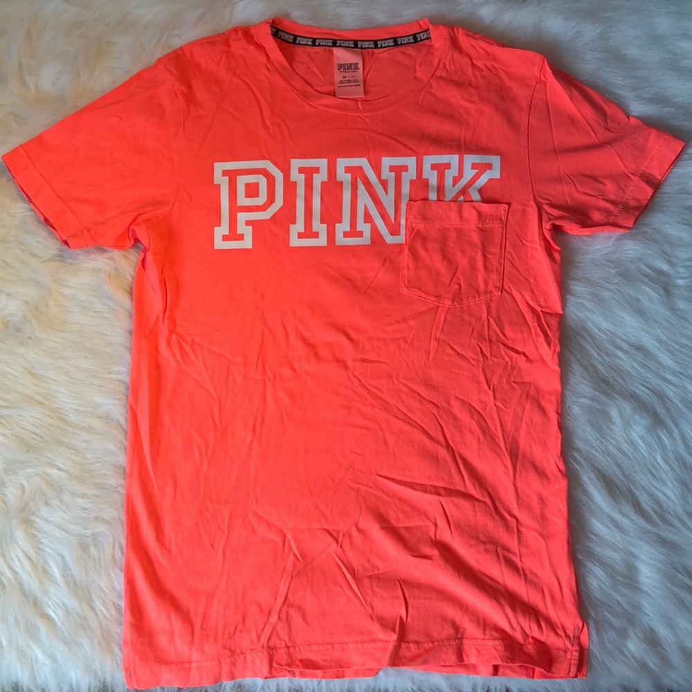 Victoria’s Secret PINK Short Sleeve Graphic Tee
